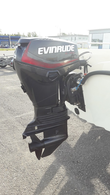 KÄYTETTY EVINRUDE 50 E-TEC SN: 05462648             